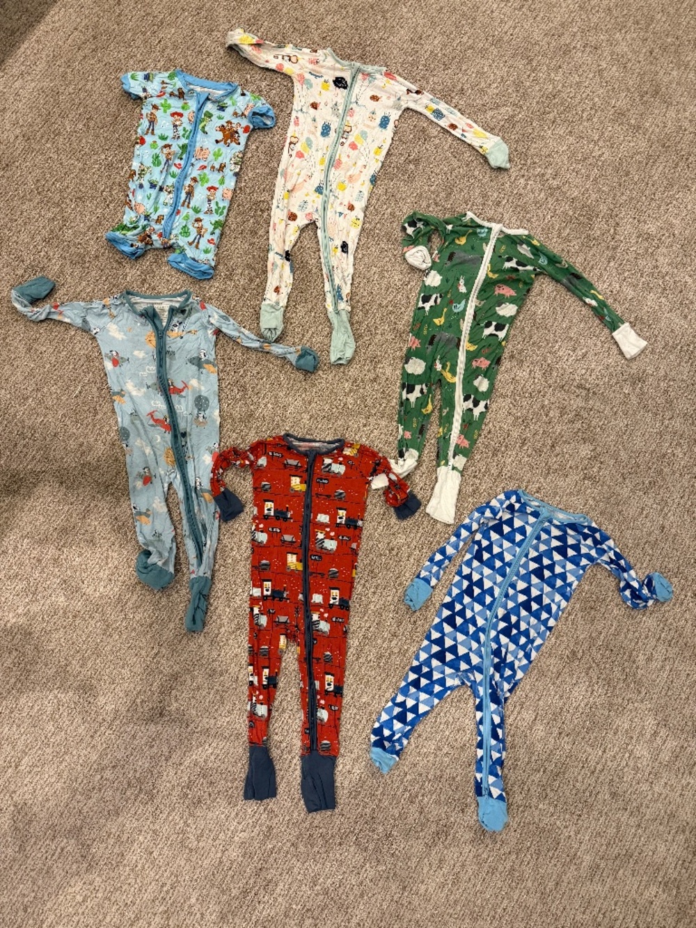 Little sleepies bamboo pajamas. (6 zippys)